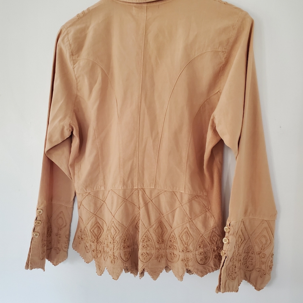 G. DESIGNS Sz L Embroidered Button Down Tan Shirt Peru Cotton Bohemian Western - Picture 10 of 13